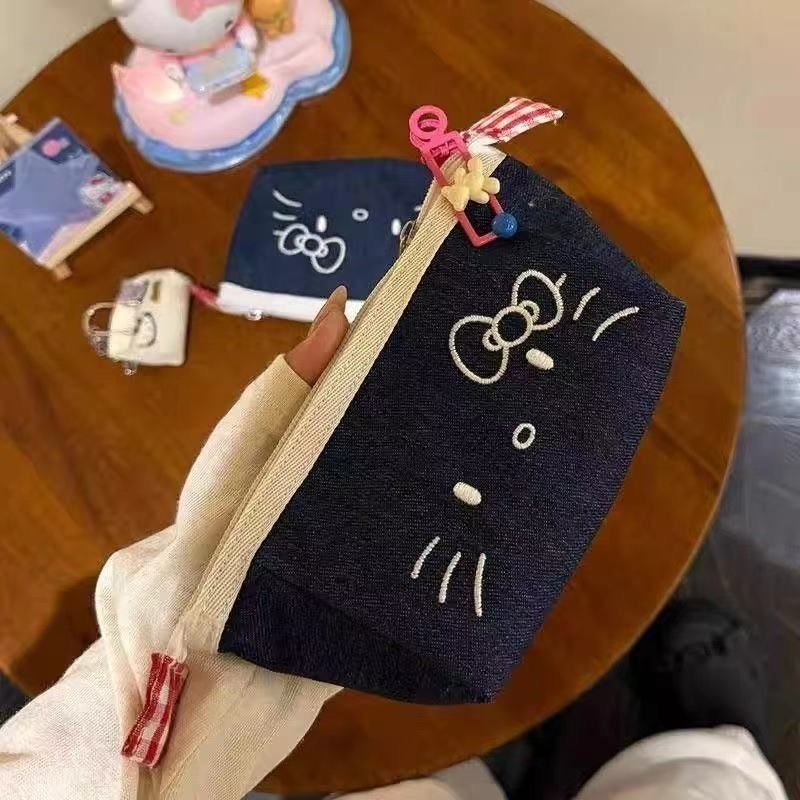 Model Kit Markers - Hello Kitty inspiriertes Jeans-Federmäppchen, Kawaii Anime-Charakter,