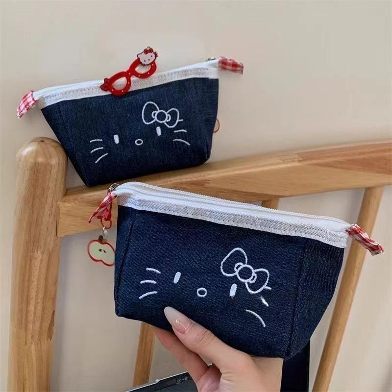 Hello Kitty inspiriertes Jeans – Model Kit Markers Bewertung und Preis
