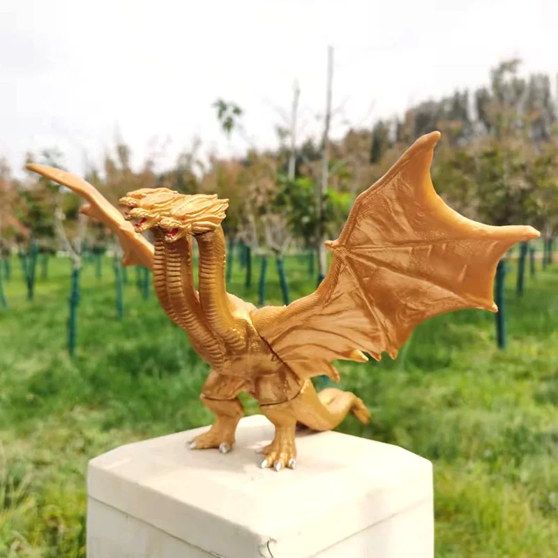 Großer dreiköpfiger Drache Kin – Model Kit Vs Action Figure Bewertung und Preis